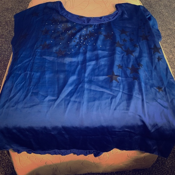 Tops - Beautiful Silky Top